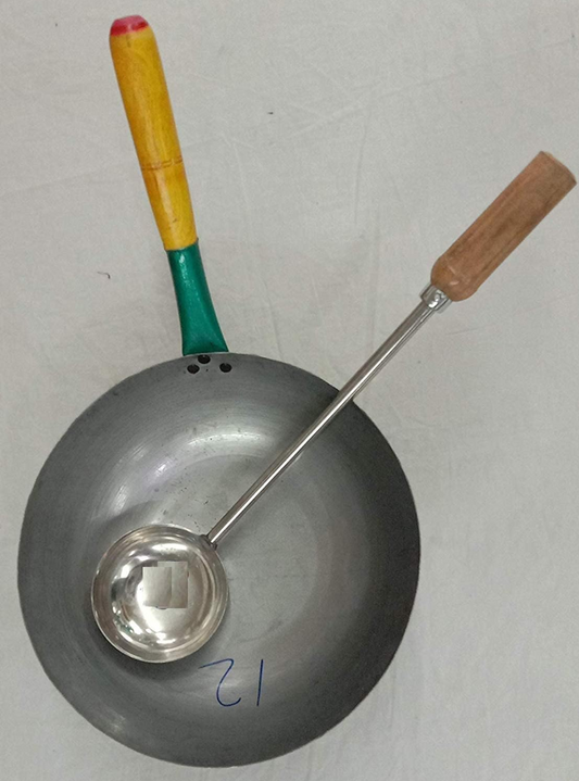 Chinese Kadhai With Wooden Handle