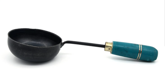 5 inch Iron Tadka Pan with Wooden Handle - Randam Color